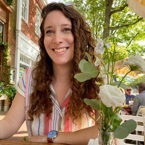 Meet your Posher, Liza